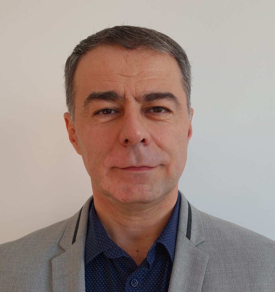 petrisor turlui poza bulina